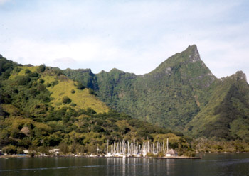 the ferry terminal on Moorea