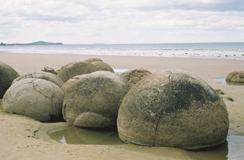 Moeraki boulders, New Zealand