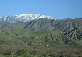 green hills along I-10