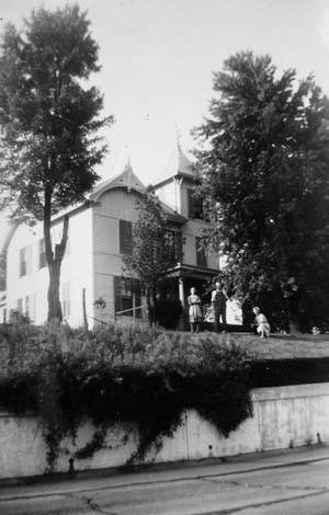 Mason, Ohio Route 42. Farm of V.W. Tompkins. (2 July 1944)