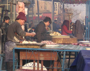 making mutton pastries, kashgar market